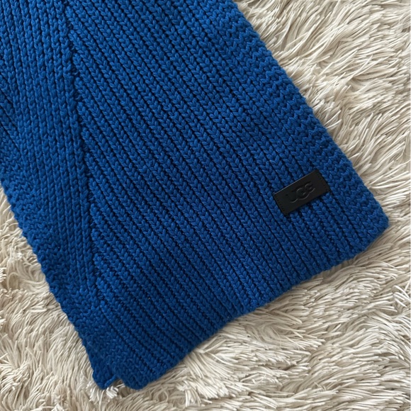 UGG Beanie & Scarf